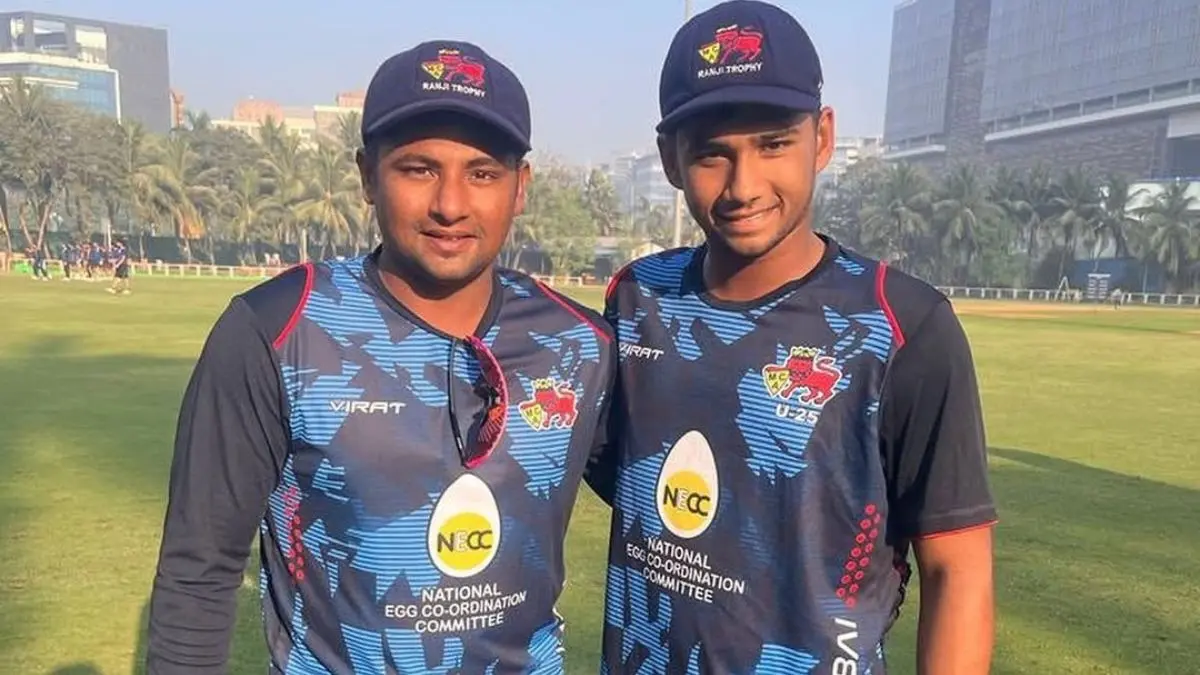 Sarfaraz Khan get place in bcci central contract and Virat Kohli give bat to Musheer khan in ipl