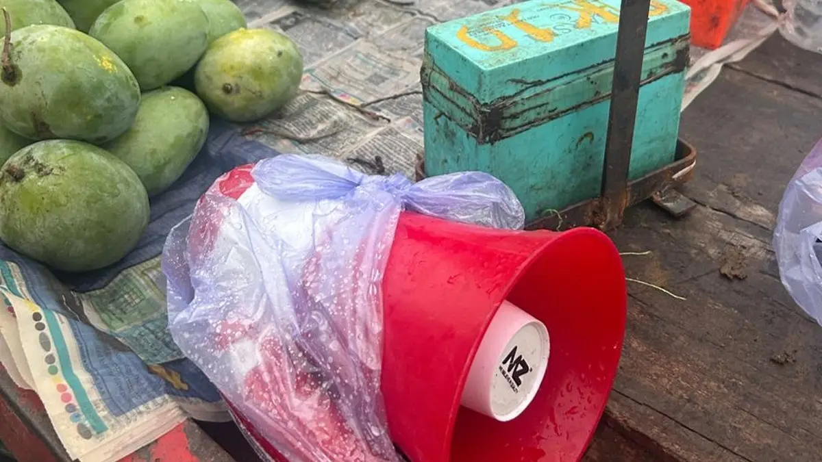 "Sau Ka Dhai Kilo!" on Loop: How India’s Street Vendors Are Using Tech to Sell Smarter