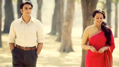 Lootera Re-release: Sonakshi Sinha And Ranveer Singh's Iconic Romantic Drama To Hit Theatres On THIS Date Scene from Lootera featuring Ranveer Singh and Sonakshi Sinha