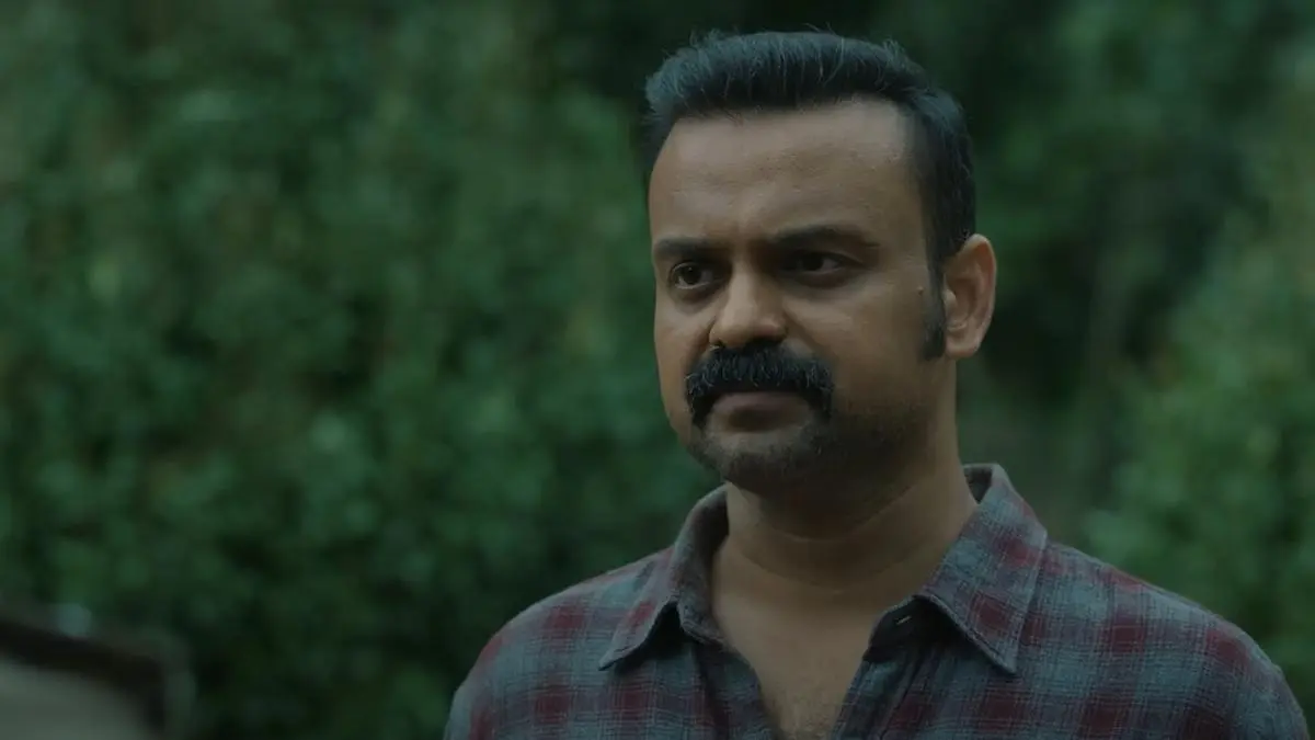 Officer On Duty Box Office Collection Day 2: Kunchacko Boban Starrer Shows Upward Trend, Mints THIS Much Scene from Officer On Duty