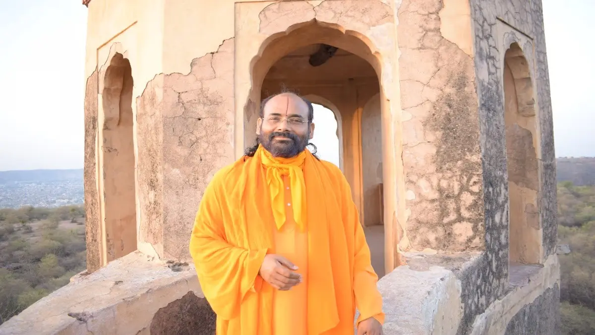 Scientist-Turned-Monk Swami Yugal Sharan To Conduct 11-Day Workshop On Upanishadic teachings In Delhi