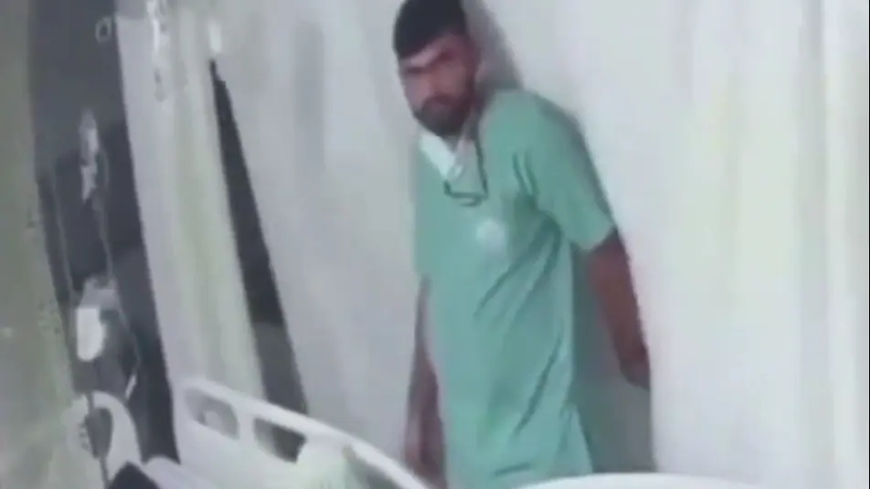 Patient Allegedly Assaulted and Held Captive at Sapra Hospital in Hisar, Shocking Video Emerges Patient Allegedly Assaulted in Sapra Hospital