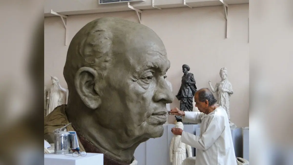 Sculptor Ram Sutar, Designer of Statue of Unity, Passes Away At 100