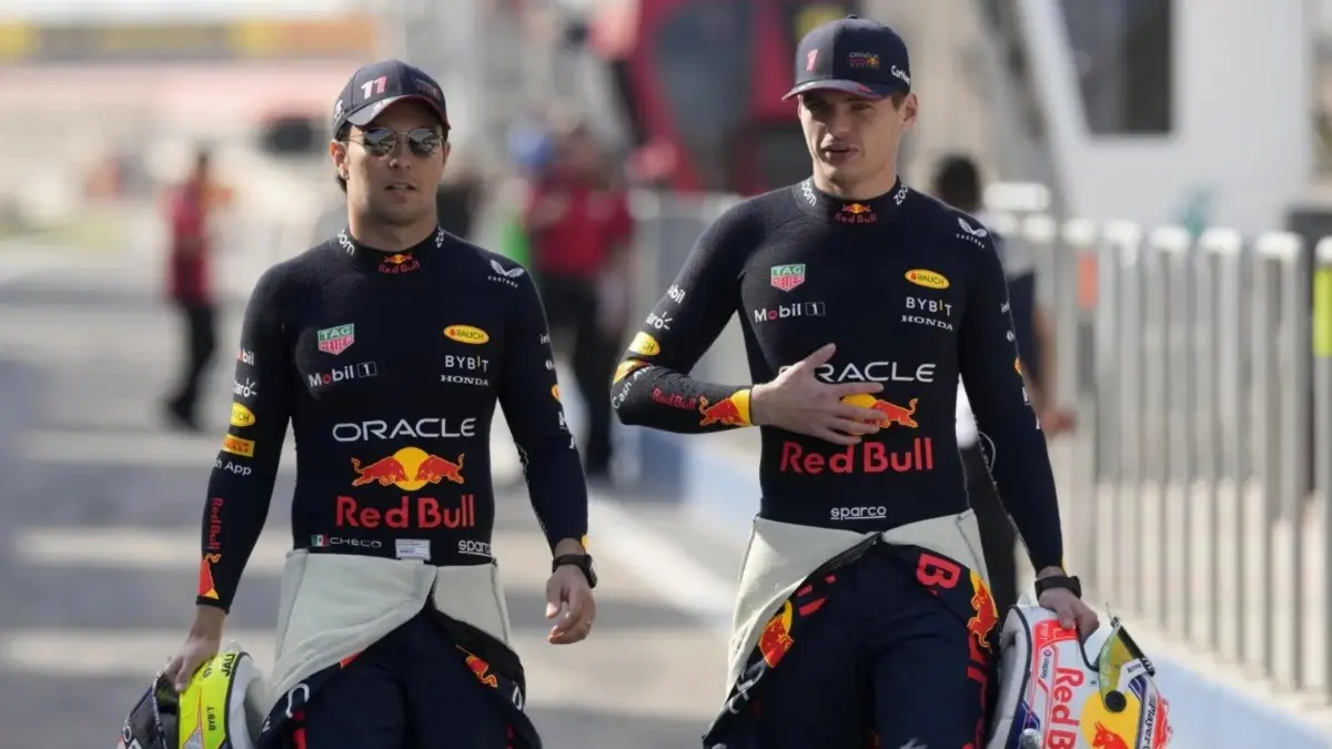 Sergio Perez and Max Verstappen during Bahrain GP in 2023