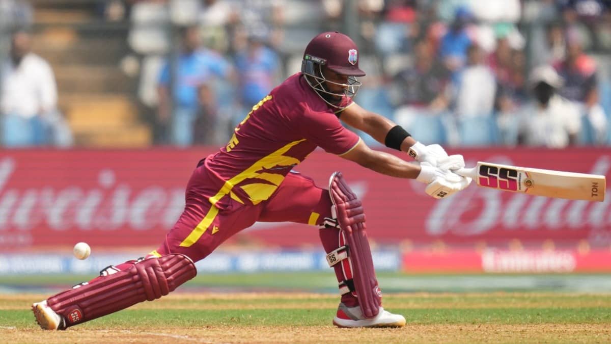 Shai Hope in action