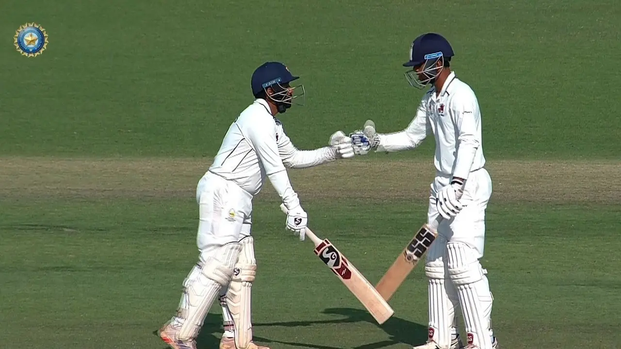 शम्स मुलानी और तनुश कोटियान