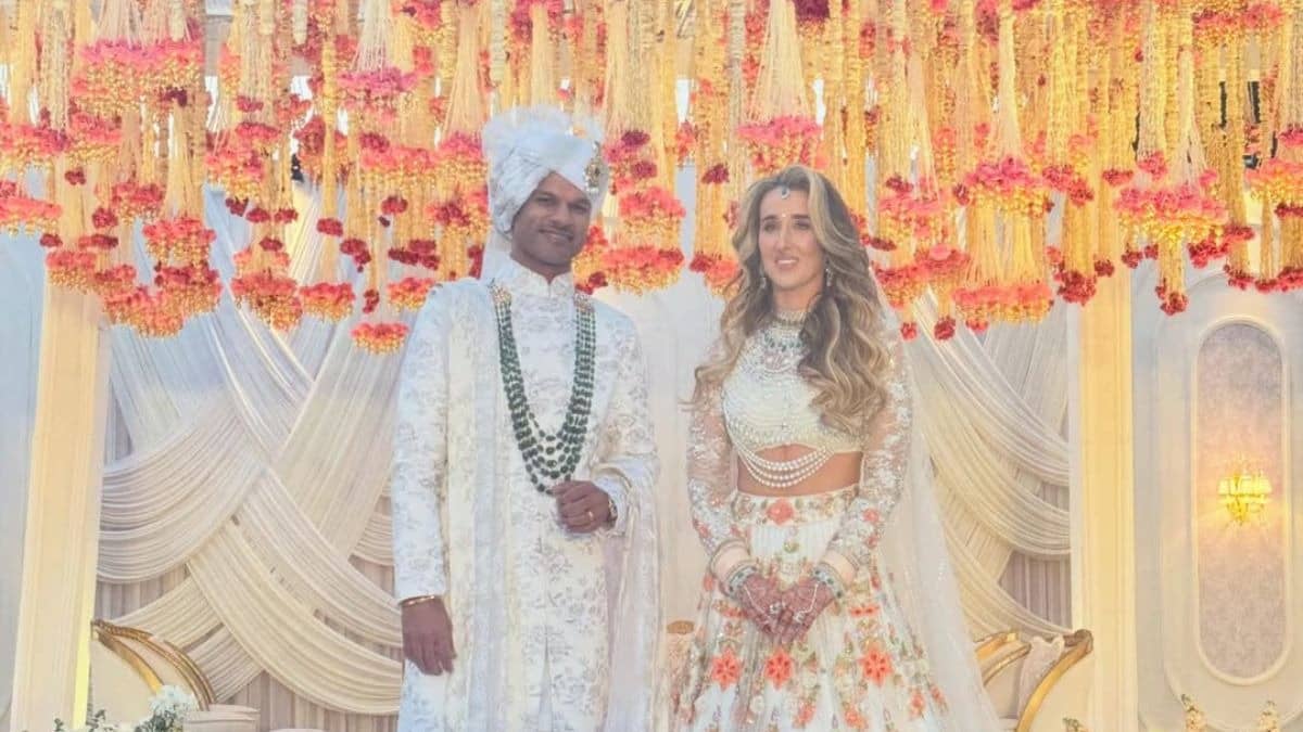 shikhar dhawan get married long time girlfriend sophie shine see pictures