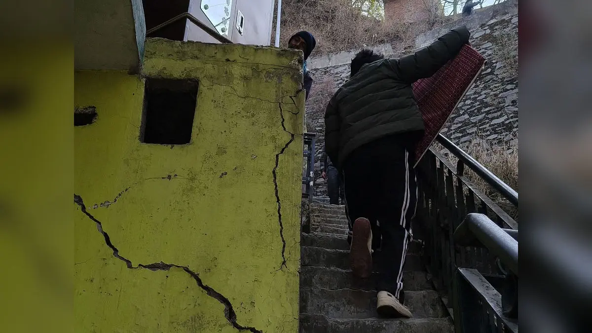 Shimla: Cracks Emerge in Houses, Roads near Under-Construction NHAI Tunnel; 15 Families Evacuated