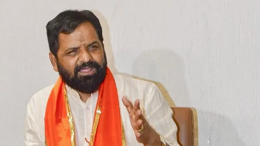 Sena MLA Controversy With Remarks Against Shiv Sena (UBT) Woman Leader Shiv Sena MLA Bharat Gogawale