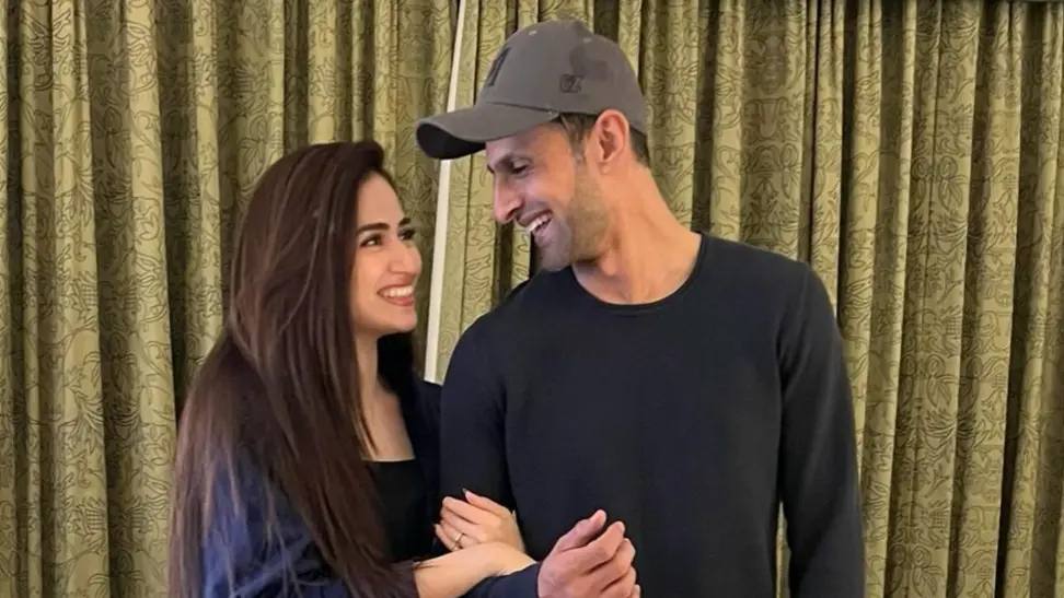 pakistan cricketer shoaib malik wife sana javed funny moment video viral
