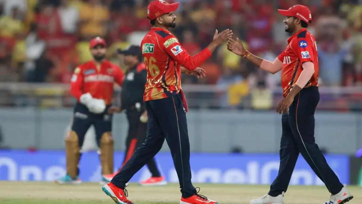 Ahead Of Crucial IPL 2025 Tie, Punjab Kings Suffer Hammer Blow, Shreyas Iyer's Side Set To Miss Key Players Against Rajasthan Royals Shreyas Iyer congratulates Yash Thakur