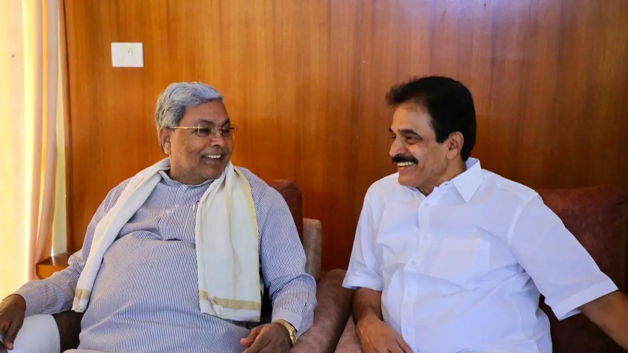 Siddaramaiah-Venugopal Meeting in Mangaluru Sparks Political Buzz Amid Ongoing Power Tussle in Karnataka