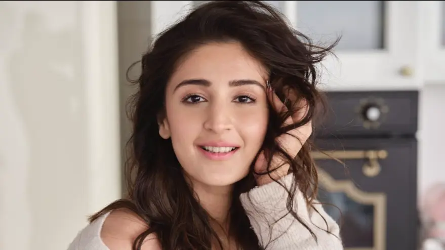Singer Dhvani Bhanushali is all set for acting debut in Kahan Shuru Kahan Khatam