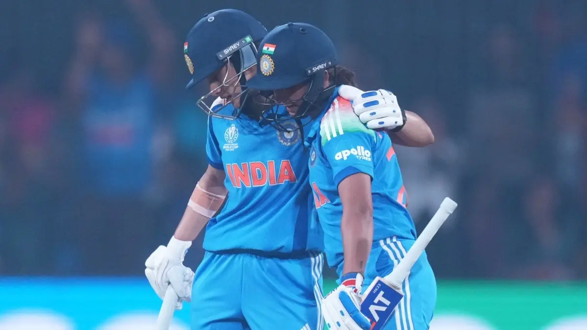 Smriti Mandhana and Harmanpreet Kaur