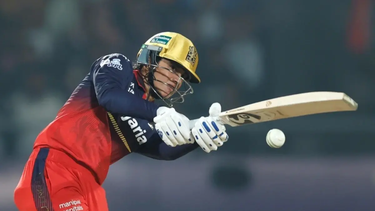 Smriti Mandhana in action against Delhi Capitals in WPL 2026 Final