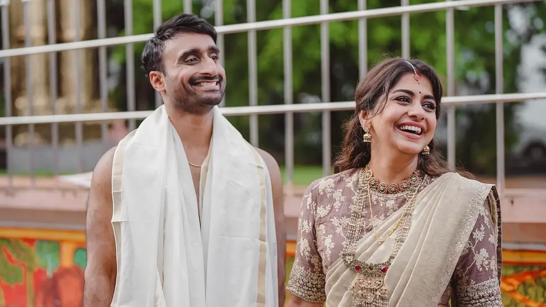 Lokpal Actress Meera Nandan Ties Knot With Sreeju At Guruvayur Temple, Shares Dreamy Photos Meera Nandan