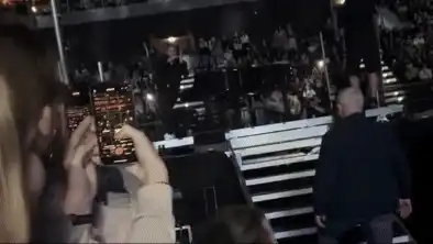 Nick Jonas Runs Off Stage During Prague Concert After Laser Aimed At His Forehead, Video Goes Viral Nick Jonas runs off stage in Prague.