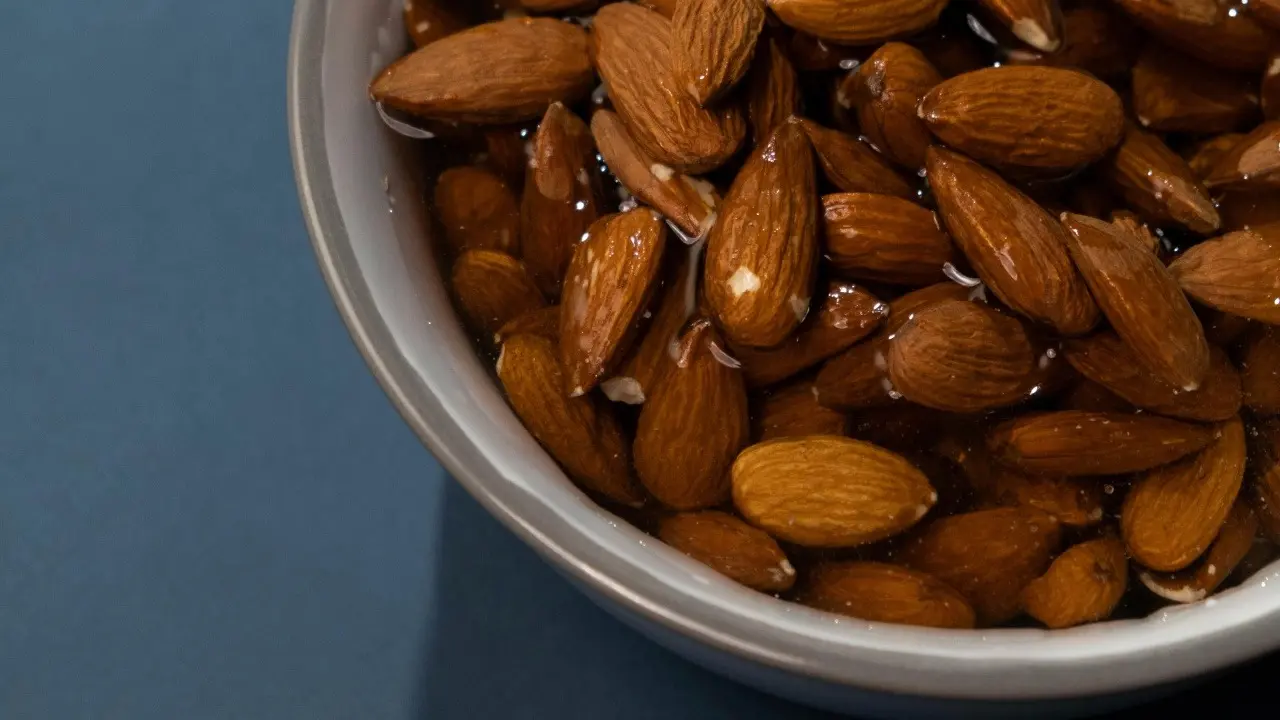 Soaked Almonds For Youthful Radiance And Morning Wellness Magic