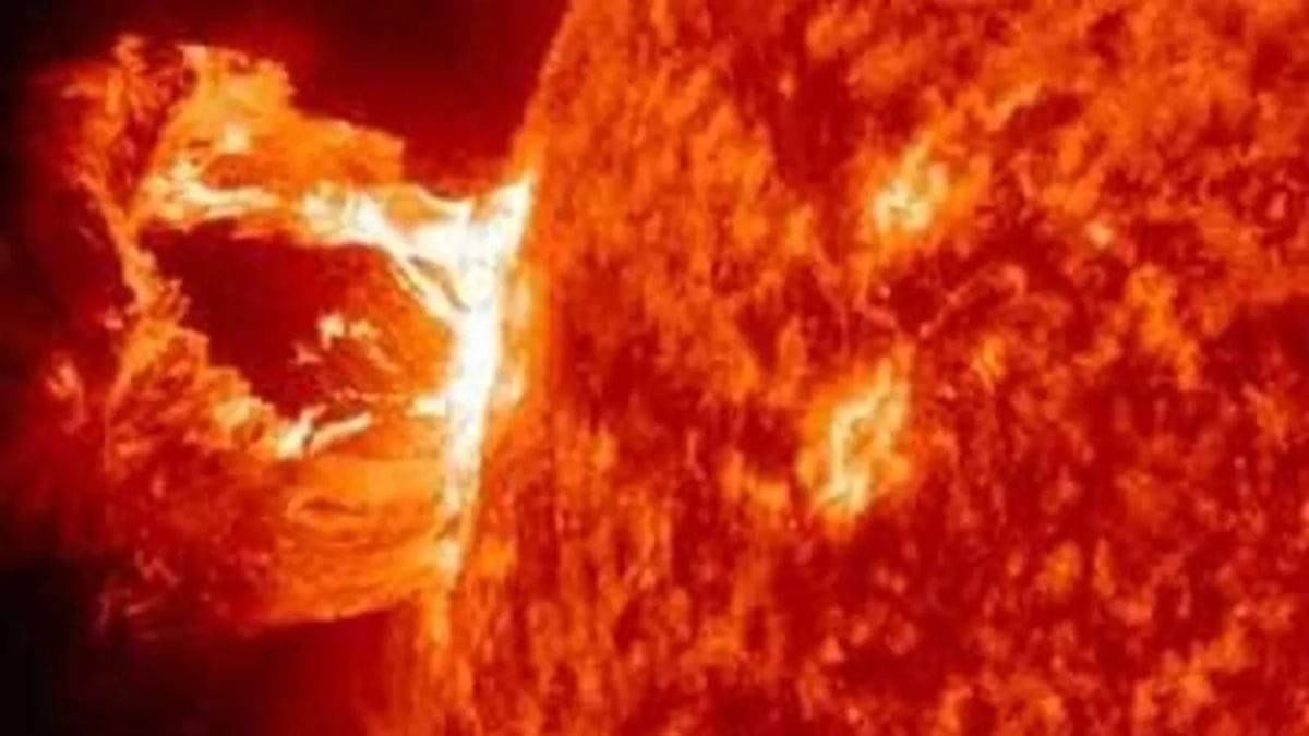 republicworld.com - Satyaki Baidya - Sun Emits Intense Flares, Says NASA. Here's How It May Affect You