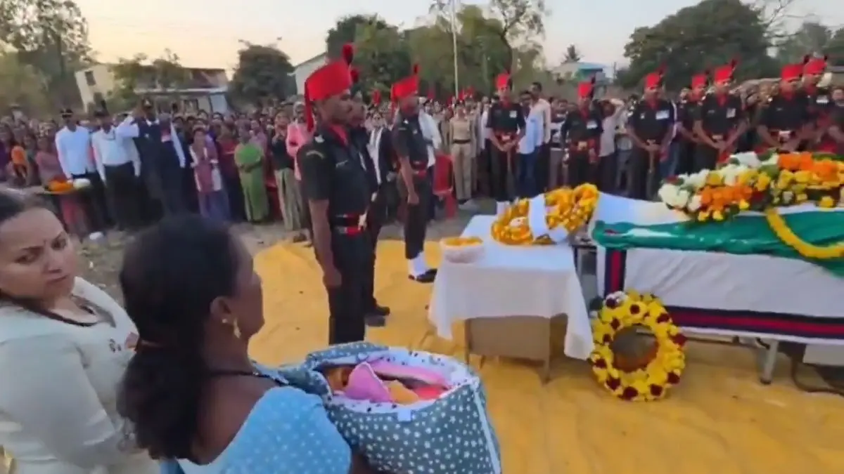 Soldier Dies In Satara Accident; Wife Gives Birth To Daughter Hours Later, Attends Funeral On Stretcher