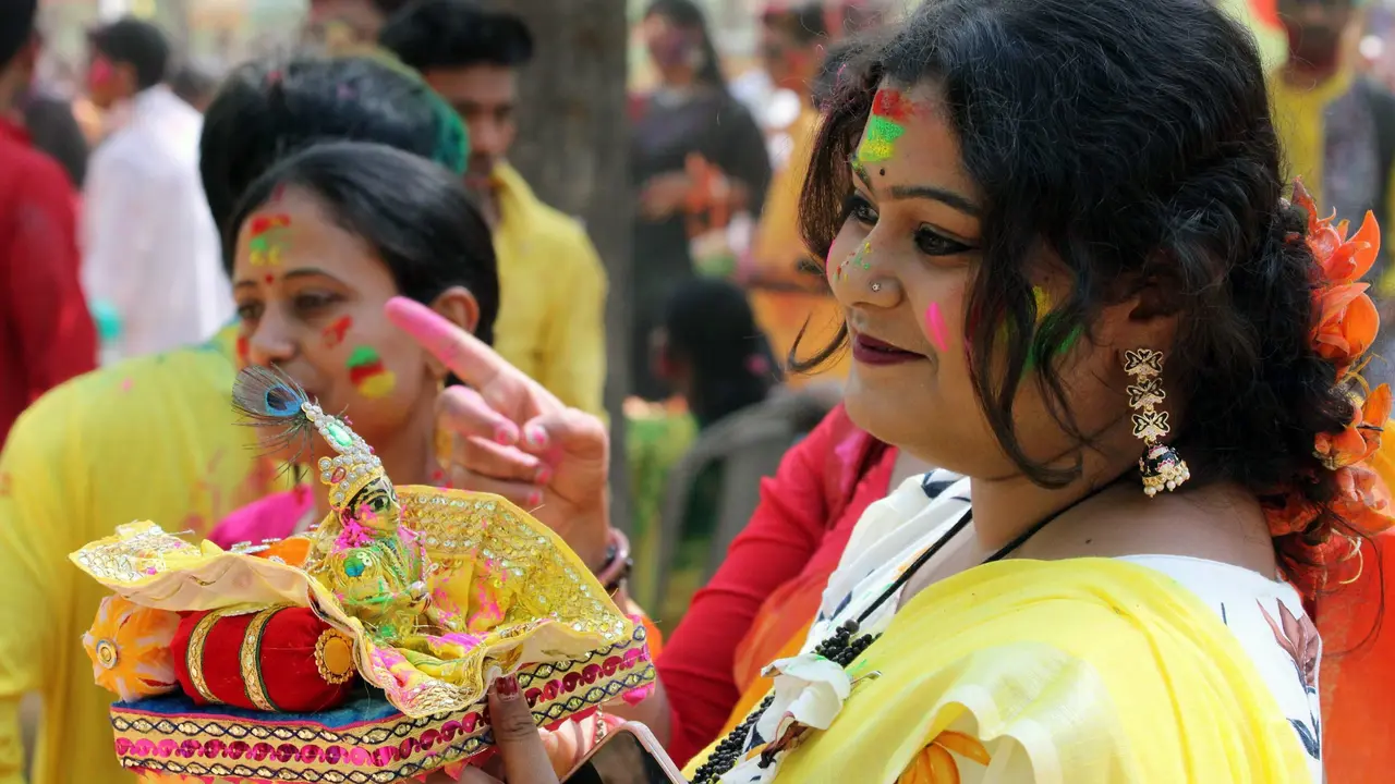 Sonajhuri Haat In Bengal's Santiniketan To Miss Holi This Year. Here's Why. Sonajhuri Haat In Bengal's Santiniketan To Miss Holi This Year