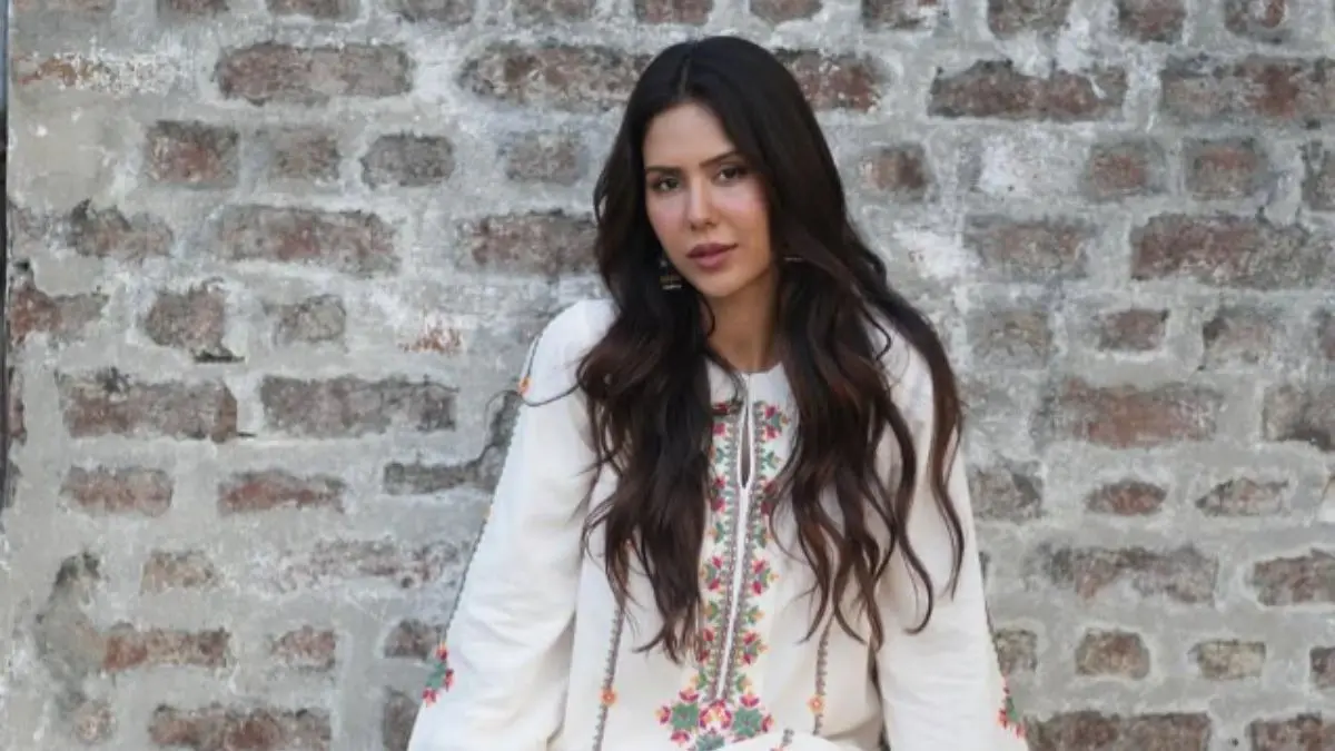 Border 2: Sonam Bajwa Rounds Up The Cast Of Diljit Dosanjh, Varun Dhawan, Sunny Deol And Ahaan Shetty Starrer Sonam Bajwa in Border 2