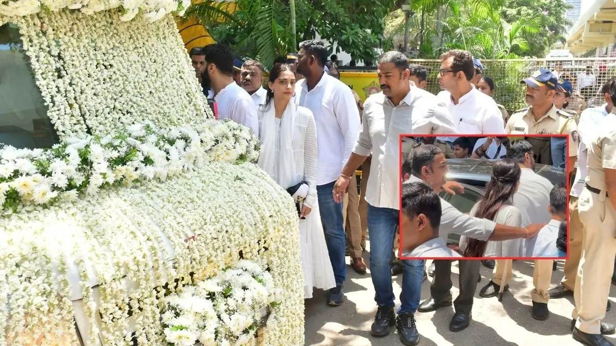 Sonam Kapoor Criticised For Her Hairstyle.