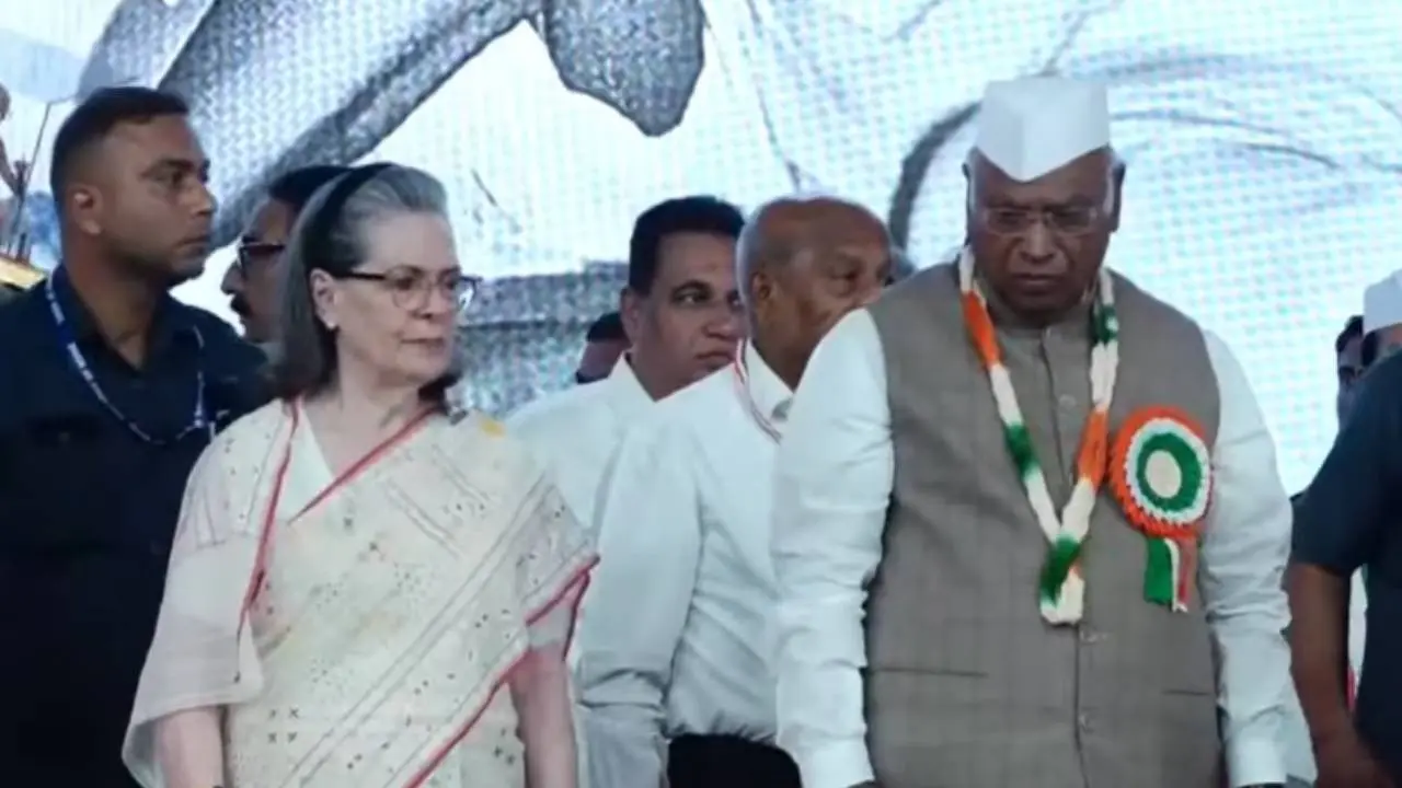 Sonia Gandhi-Mallikarjun Kharge