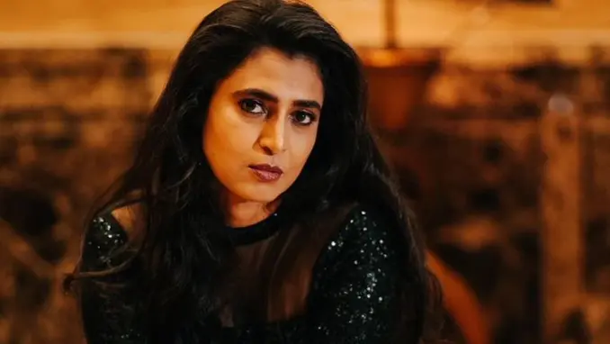 Chennai Police Arrests South Actress For Her Remarks On Telugu Community South actress Kasthuri Shankar arrested in Hyderabad