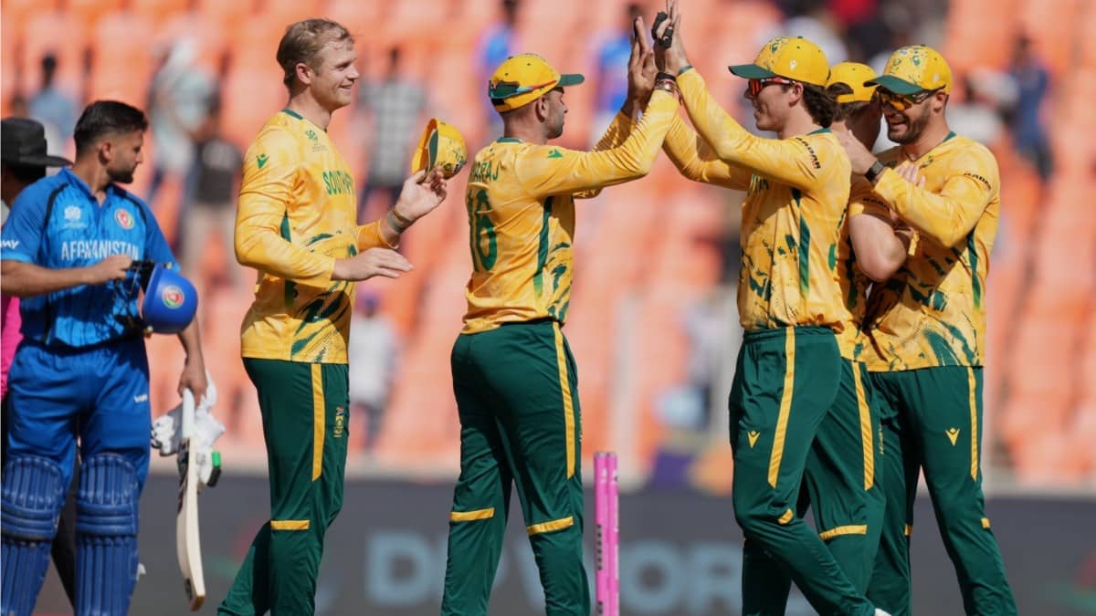 South African players celebrate after win over Afghanistan