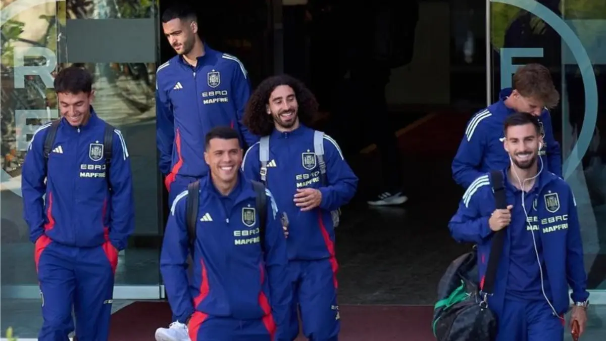 Spanish National Football Team on their way to Elche to take on Georgia