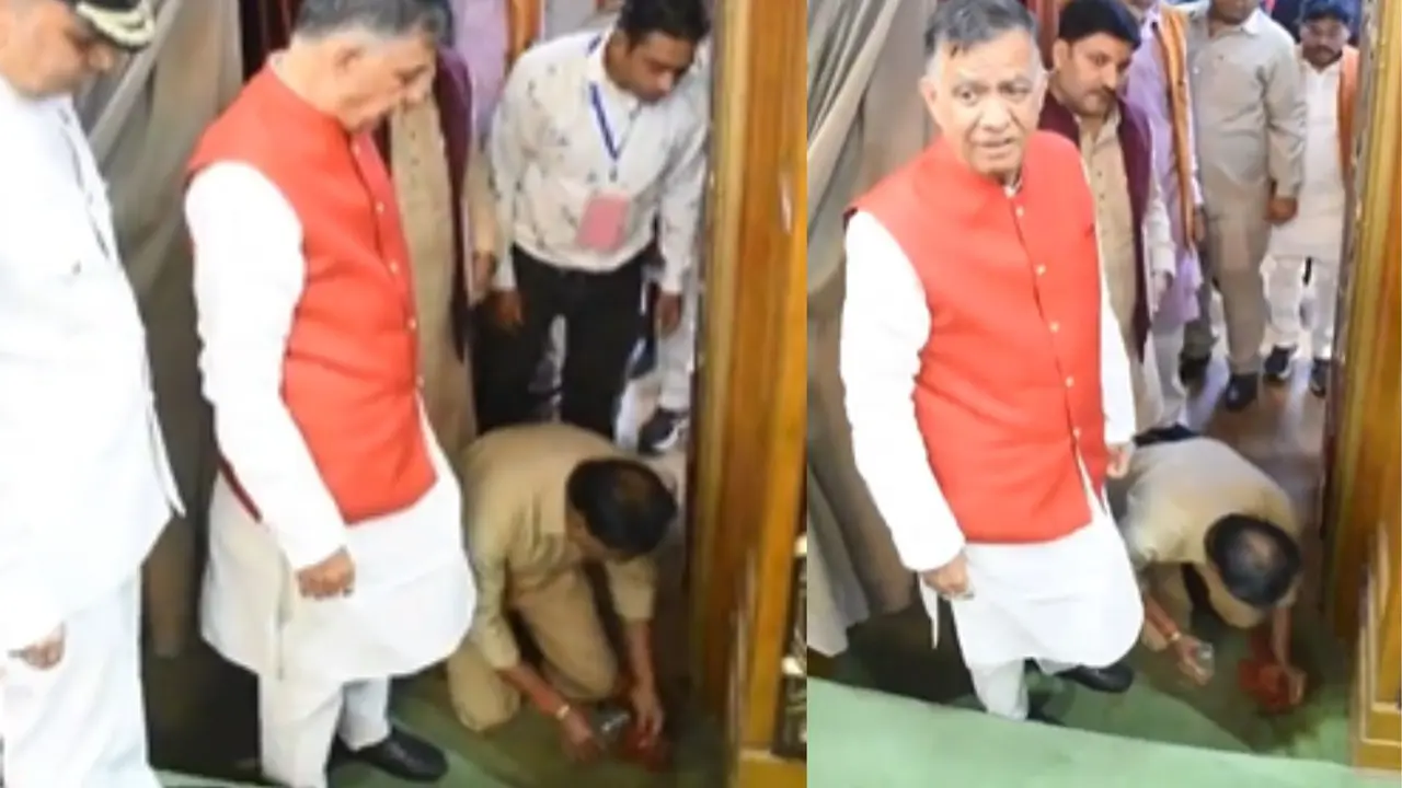 Spitting SHAME: UP MLA Spits ‘Pan Masala’ In Assembly Hall, Speaker Satish Mahana Schools Member For Disgusting Act Spitting SHAME: UP MLA Spits ‘Pan Masala’ In Assembly Hall, Speaker Satish Mahana Schools Member For Disgusting Act