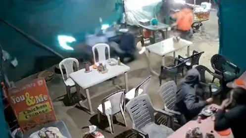 Viral Video: Speeding SUV Crashes into Restaurant in Gujarat's Bodeli, Several Injured Speeding SUV Crashes into Restaurant in Gujarat's Bodeli, Several Injured