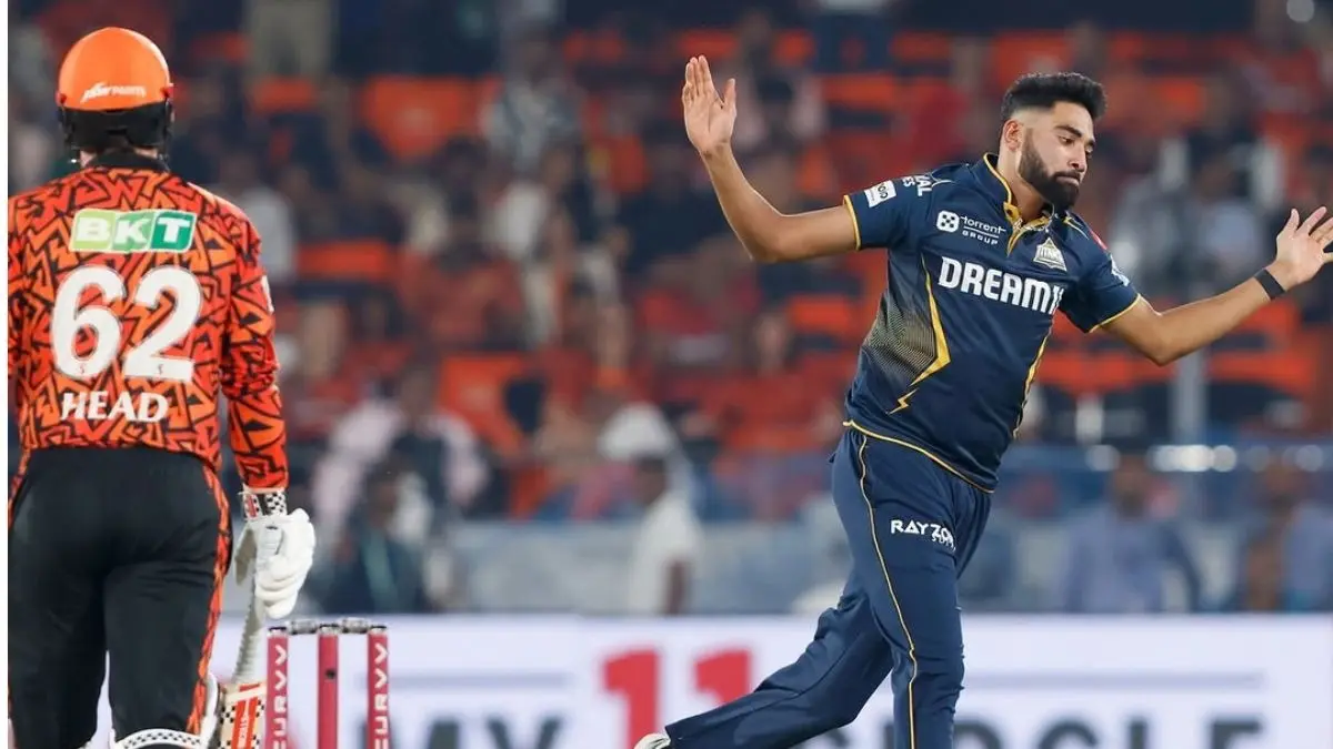 SRH vs GT Mohammed Siraj make abhishek sharma and travis head out in Hyderabad