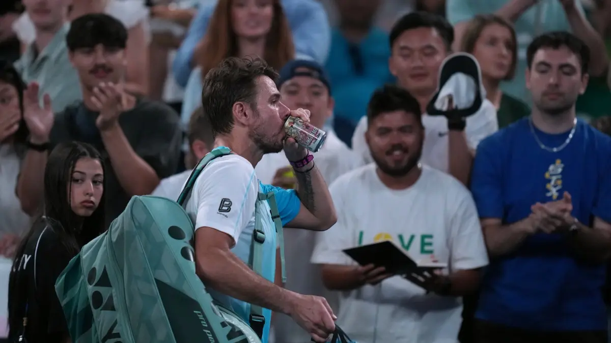 Stan Wawrinka bids goodbye to Australian Open