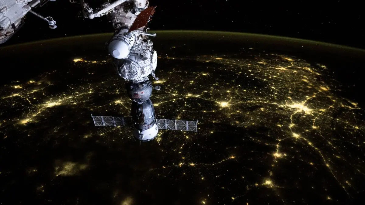 Stars Cover India Like a Spider Web in Stunning Space Images Shared by ISS