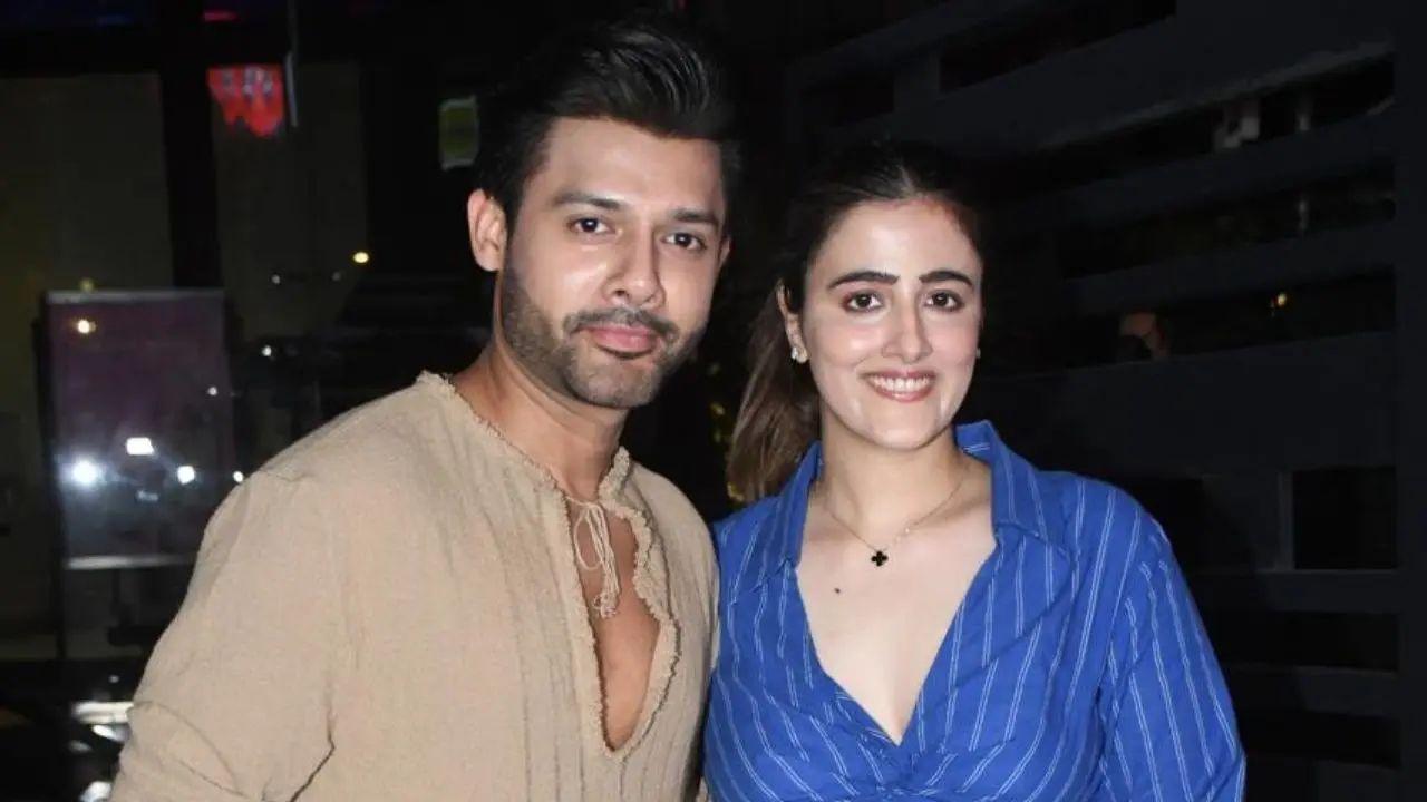 Stebin Ben-Nupur Sanon Step Out On A Dinner Date Weeks After Shutting Down Relationship Rumours | Watch