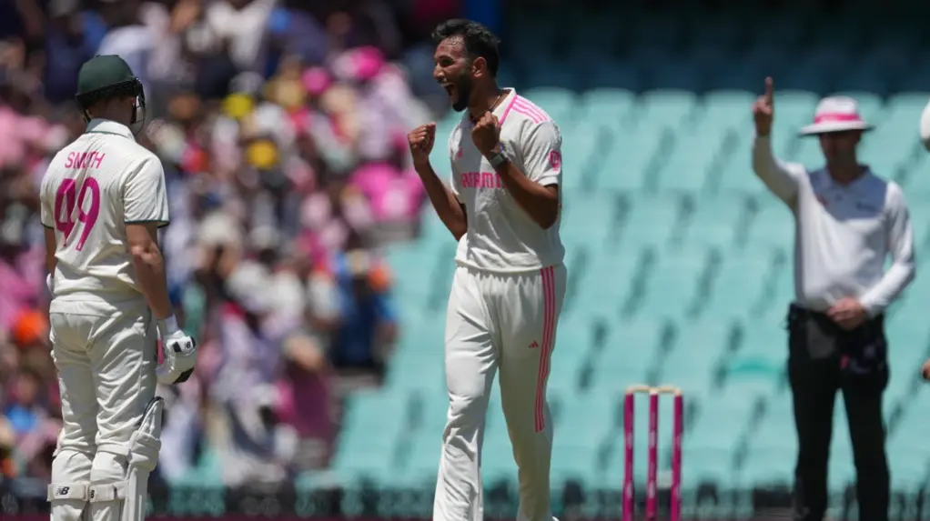 Steve Smith, Prasidh Krishna