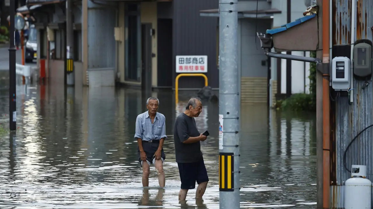 Storm Creeps Through Japan, Bringing Heavy Rainfall to Some Spots for Days Strom in Japan, Heavy Rainfall Ogaki, central Japan