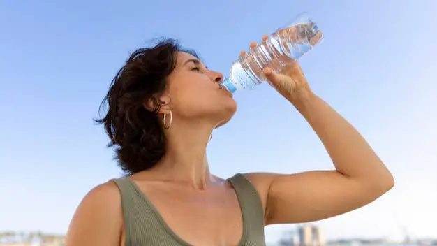 Summer Hydration Hacks: 5 Strategies To Stay Hydrated During Heatwaves