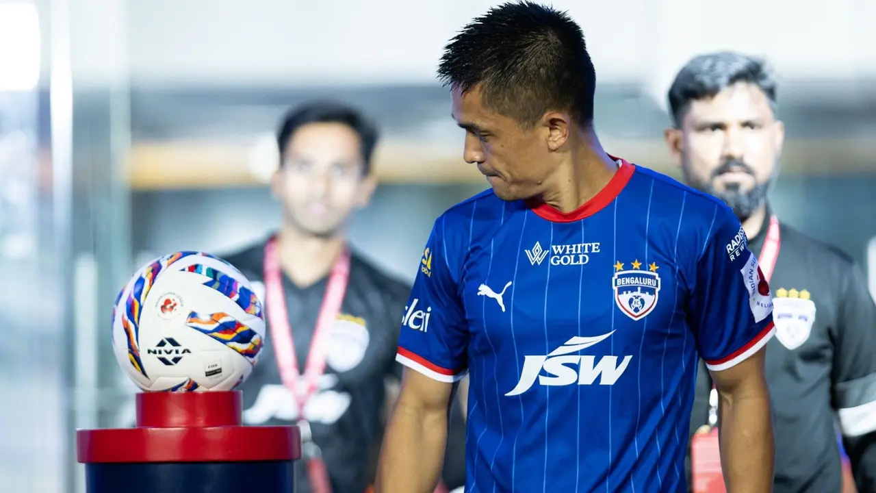 Sunil Chhetri Asks ISL Stakeholders to 'Stay Calm' Despite 'Very Concerning' Situation of Indian Football Sunil Chhetri ISL