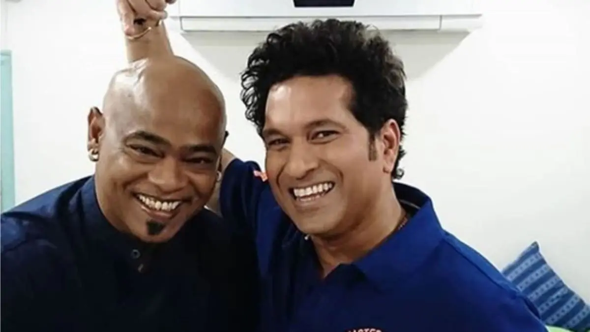 sunil gavaskar will help sachin tendulkar childhood friend vinod kambli through his foundation