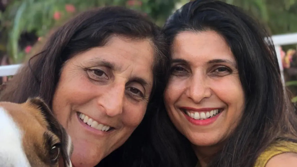 Sunita williams with sister Falguni Pandya