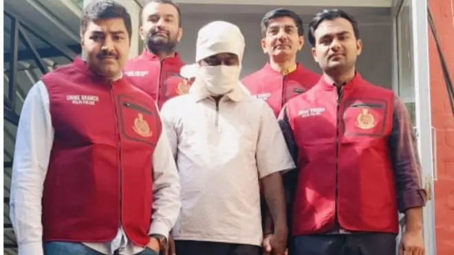 दिल्ली क्राइम ब्रांच को बड़ी सफलता, सनलाइट कॉलेनी लूट मामले में एक आरोपी गिरफ्तार; 45 लाख कैश बरामद Sunlight Colony robbery case