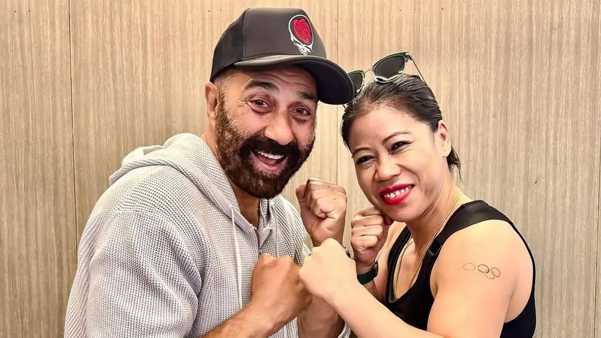 Sunny Deol Meets Boxer Mary Kom Ahead Of Jaat Release, Show Off Their 'Dhai Kilo Ka Haath' In Candid Photos Sunny Deol Meets Mary Kom