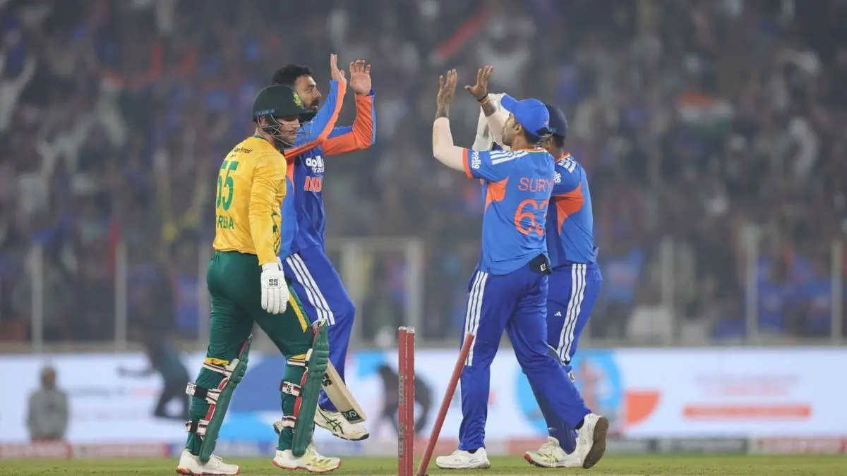 IND vs SA: अक्षर, वाशिंगटन और अभिषेक शर्मा में कौन अंदर कौन बाहर? सुपर 8 में बदल सकती है टीम इंडिया की प्लेइंग 11 super 8 india probable playing 11 vs sa t20 world cup 2026