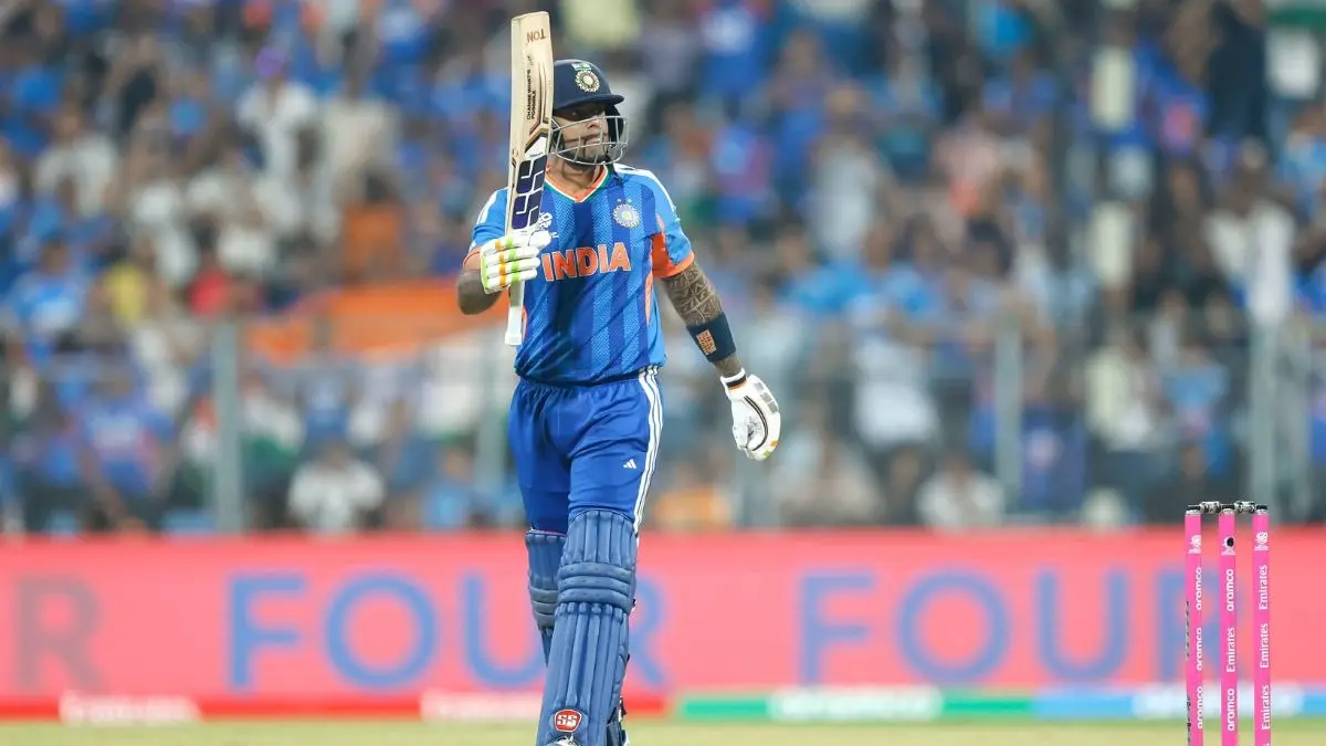 सूर्यकुमार यादव ने तोड़ा MS धोनी का महारिकॉर्ड; रिंकू सिंह को भी पीछे छोड़ा, USA के खिलाफ आखिरी ओवर में 2 छक्के जड़ रचा इतिहास suryakumar yadav hit 13 sixes in 20th over