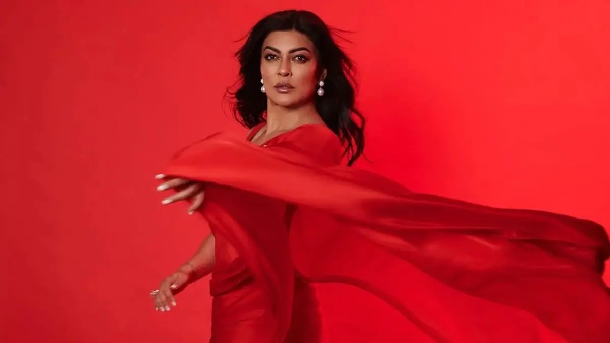 Black Pants, White Shirt, Strings of Pearls: Sushmita Sen's Latest Look Makes Fans Go Weak in Their Knees Sushmita Sen