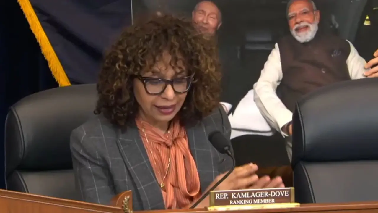 Sydney Kamlager Dove