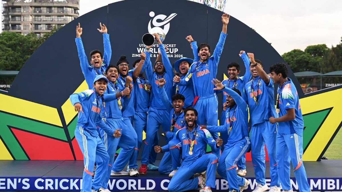 Team India lifting the U19 World Cup trophy